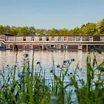 Boat Hotel De Barge