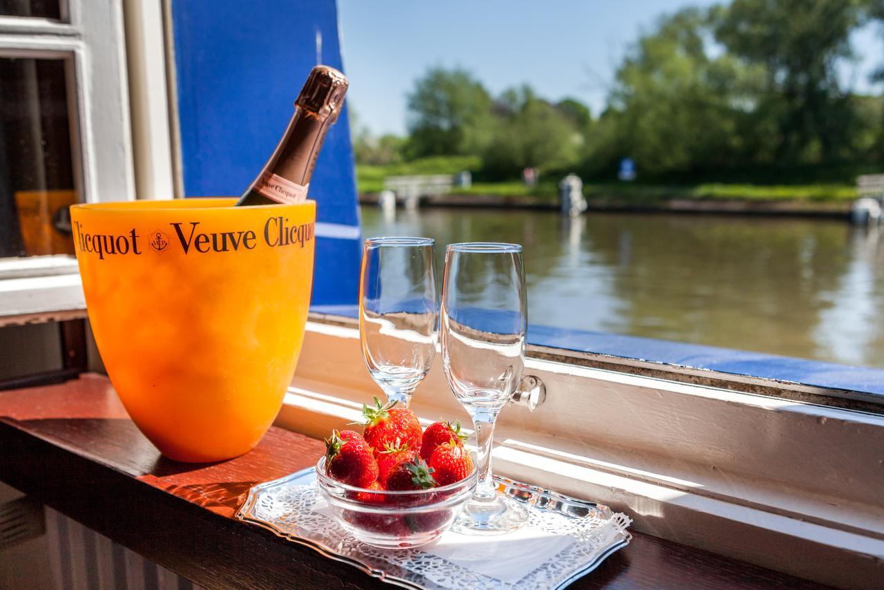 Hotel Boat De Barge 3*