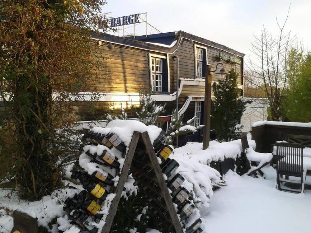 Boat De Barge Hotel