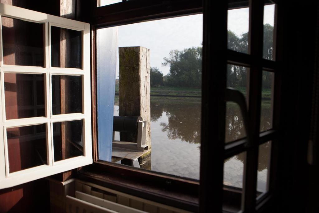 Hotel Boat De Barge 3*